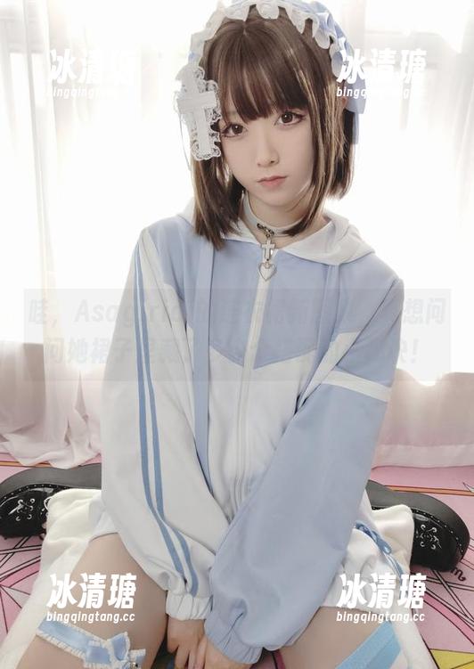 Asagiriai 哇,Asagiriai的连衣裙新图集,真想问问她裙子里藏了多少个搭配的小秘诀!