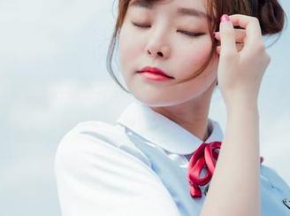 BoLoli菠萝社 – 在线窥探Suki朱忆音的迷人：新人模特，这才是青春的真正撩人秘籍吗？