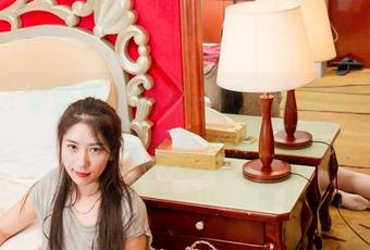 GIRLT果团网 – 图片一撇，莫雅淇的裤里丝在等待什么？