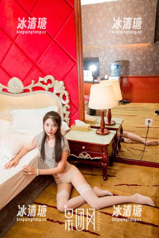 GIRLT果团网-莫雅淇 GIRLT果团网 - 图片一撇,莫雅淇的裤里丝在等待什么?