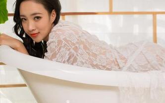 GIRLT果团网 – 黄歆苑的JK写真的图册，就像一阵轻柔的风，瞬间把我吹得糊涂
