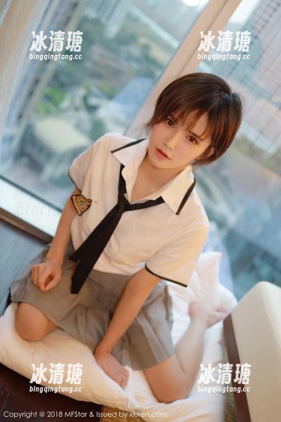MFStar模范学院-果儿Victoria MFStar模范学院 - 体操服束缚了果儿Victoria的动作吗?还是别的?图片分享来揭晓。