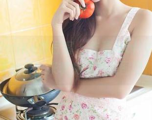QingDouKe青豆客 – 朱赢Molly的女仆不业余，来拿免费的美图吧！