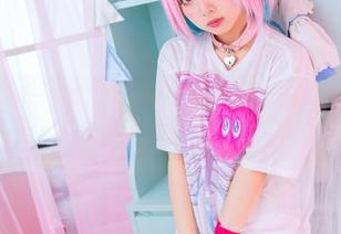 豹纹资源再开一扇窗，Tomiko(とみこ)这条路走得有点不一般啊。
