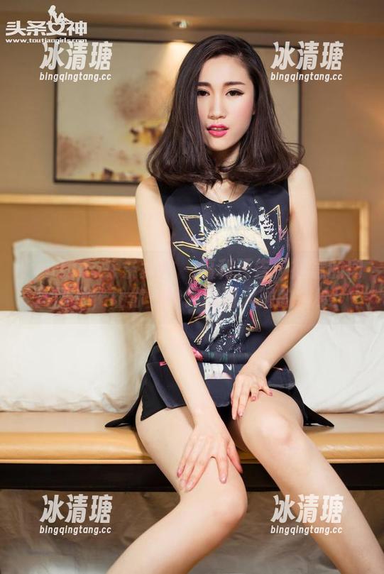 TouTiao头条女神-筱慧 TouTiao头条女神 - 福利预告:筱慧的肉丝图片,让你一秒钟想到火锅的那种!