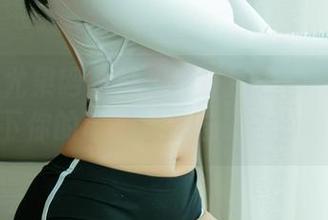 UGirls尤果网 – 让李凌子的圣诞高清照冲击一下你的审美，别忘了去分享哦！