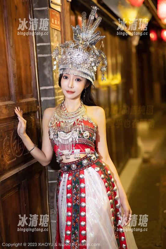 XIAOYU语画界-77qiqi XIAOYU语画界 - 看着77qiqi的清纯图包,资源有点多,我的神经似乎也在颤动?