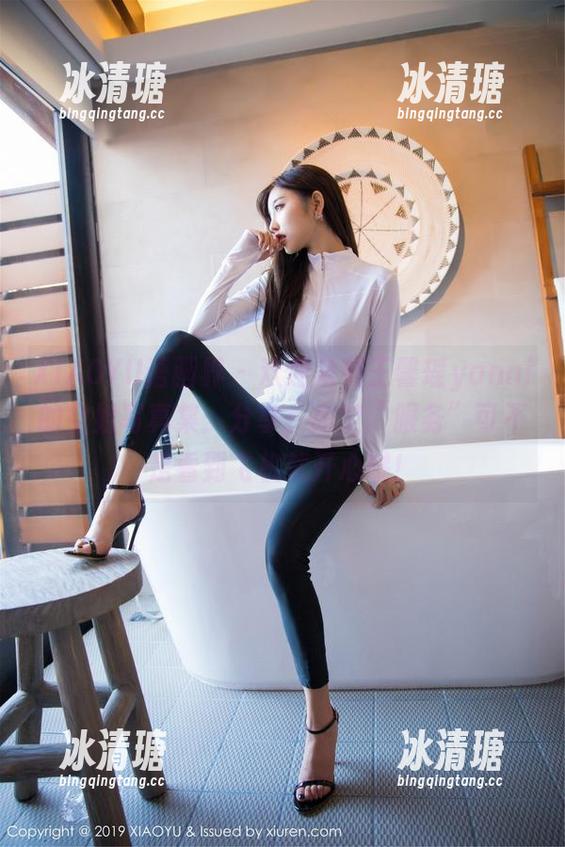 XIAOYU语画界-王馨瑶yanni XIAOYU语画界 - 欢迎来到王馨瑶yanni的空姐写真集:分享;高空“服务”可不是看到飞机就开心哦!