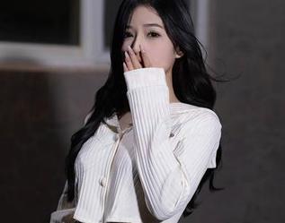 Xiuren秀人网 – 黑白写真，下载之前，请做好心脏准备，lavinia肉肉就是这么会撩。