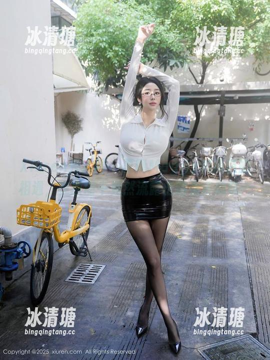 Xiuren秀人网-夏晓Maggy Xiuren秀人网 - 夏晓Maggy和黑色的相遇,在原图中竟然流露出这么多意味…