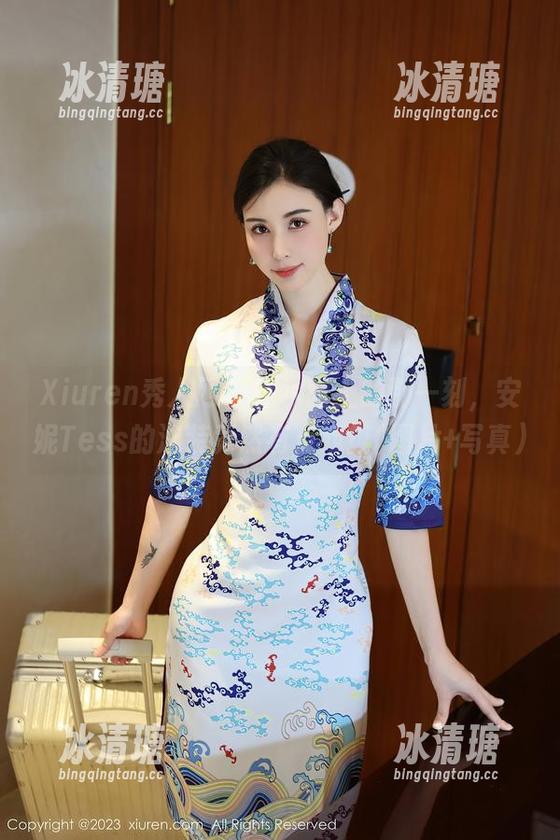 Xiuren秀人网-安妮Tess Xiuren秀人网 - 在水面上的那一刻,安妮Tess的泳装竟然有点戏!(图片+写真)
