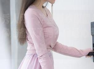 Xiuren秀人网 – 这些婚纱原图是小逗逗的全套，你准备好了吗？保证心灵鸡汤+视觉冲击。