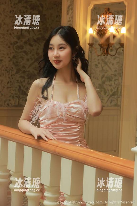 Xiuren秀人网-杨晨晨Yome Xiuren秀人网 - 杨晨晨Yome的海南岛神作:打开原图,发现隐藏的惊喜,真的有点过分!