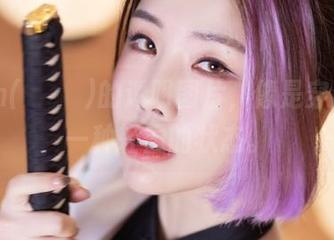 Yebin(전예빈)的透明图片，像是穿越到另一种轻盈的状态。