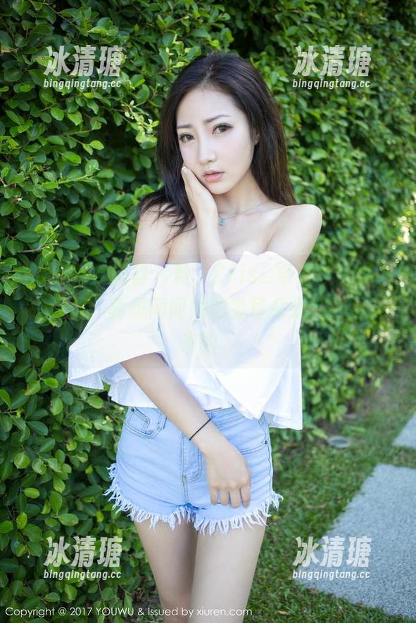 YouMi尤蜜荟-Cris_卓娅祺 YouMi尤蜜荟 - 哈,Cris_卓娅祺兔女郎高清图,真想问问她的兔耳朵是如何选出来的。