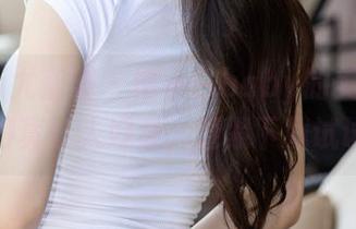 YouMi尤蜜荟 – 樱小白baby的美足，高清得真让人好奇，赶紧下载试试！
