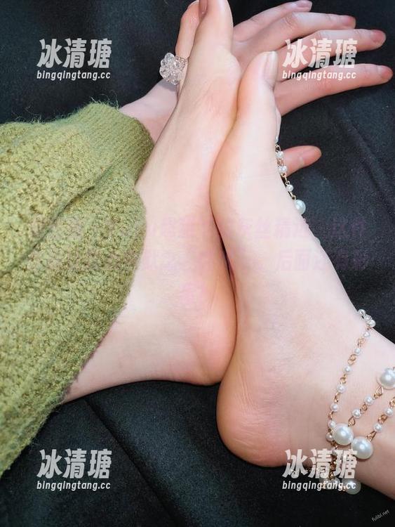 YuYu超甜丫 微密圈 - YuYu超甜丫的灰丝精选,这件作品让我心中默念“哇哦”,后面还有彩蛋!