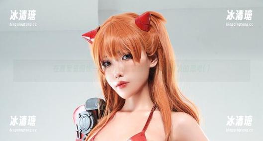eliza喵喵 在教室里惆怅——eliza喵喵的写真图册引发的思考()