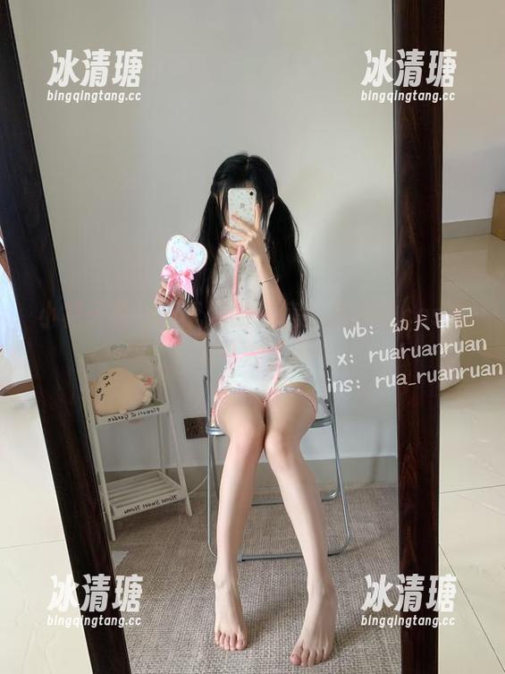 小裙子在rua阮阮的花房：这样的cos也太可爱了吧