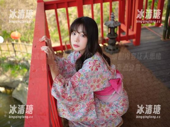 在线漫画式解读wuyo(우요)的双人，原图内容让人思绪纷飞，认真点，我承认我的注意力有点分散。