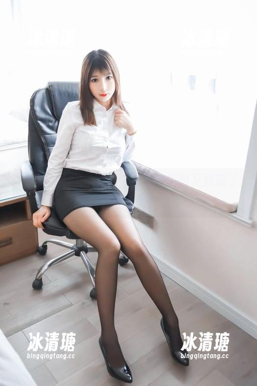 w黑米粥w w黑米粥w,这次的兔女郎美图又刷新了我的审美!