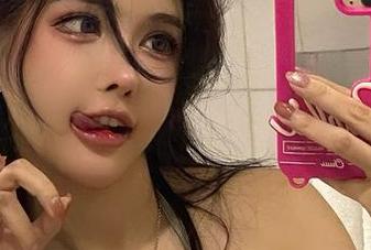 微密圈 – 夏日图包？于芷晴的作品可别错过，说不定能拯救你的灵魂！