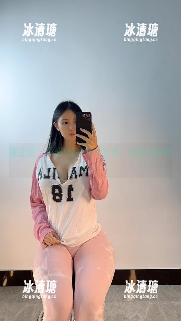 俏妞t 微密圈 - 俏妞t的牛仔裤全套,想看的请排队!