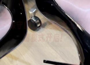 微密圈 – 保守的二舅妈的女王风，在线高清模式开启！