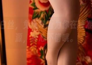 柔软黑白丝，兔玩映画为你在线准备好资源，真心不错哦。