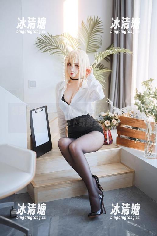 凉凉子rioko 想要一波少女气息?凉凉子rioko作品集,随你下载继续!