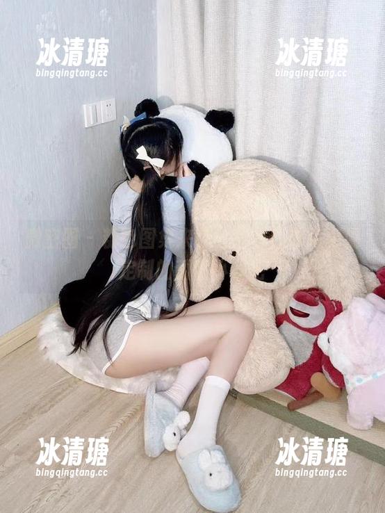 十万口草莓粥粥 微密圈 - 粉色图集来袭,十万口草莓粥粥定制的甜蜜小秘密
