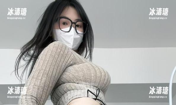 可爱的肉巴 微密圈 - 可爱的肉巴的职业装精选图集——当严肃与幽默奇妙碰撞!
