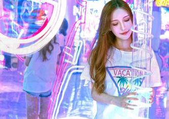 嗲囡囡 – 高清照片中的伊蓓Eva，体操服让她像个飞天小女警！分享一下，就算不运动，看的也是精神！