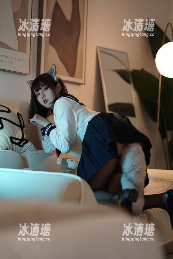 夏夏子 在线上看夏夏子短裤合集,恨不得把屏幕挪个近一点