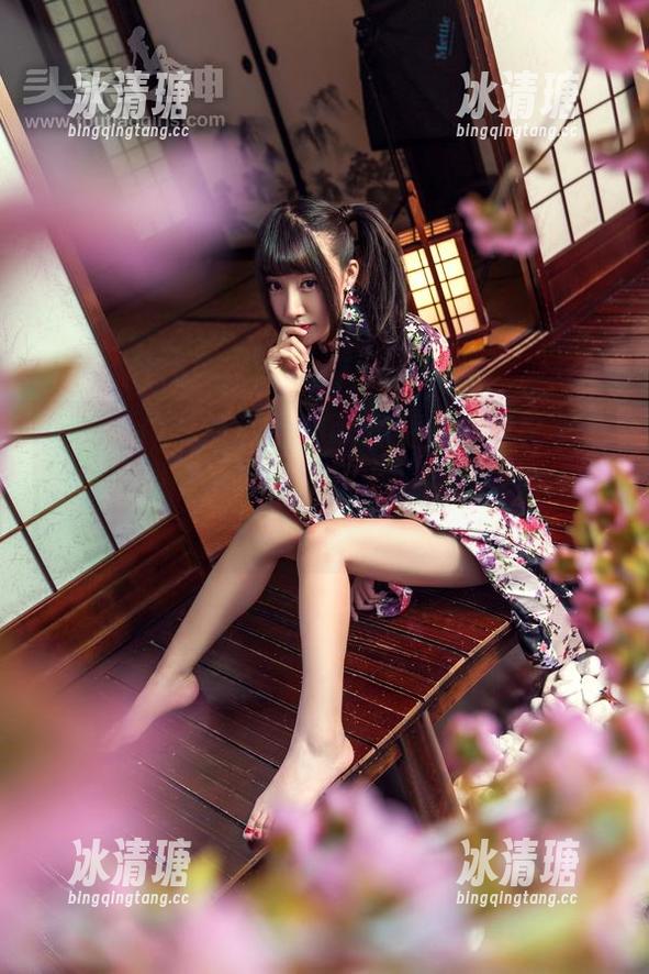 头条女神-张梓柔 头条女神 - 张梓柔的可爱图库:分享不一定要有深度,有时候就是颜值在线供大家欣赏!