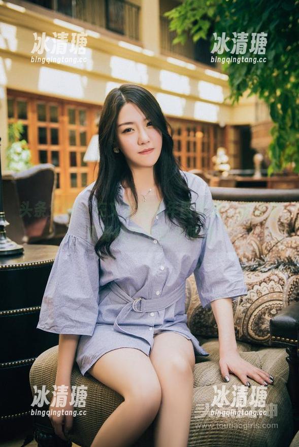 头条女神-文雪 头条女神 - 在文雪的青年图集里,篮球宝贝好像也不缺少味道