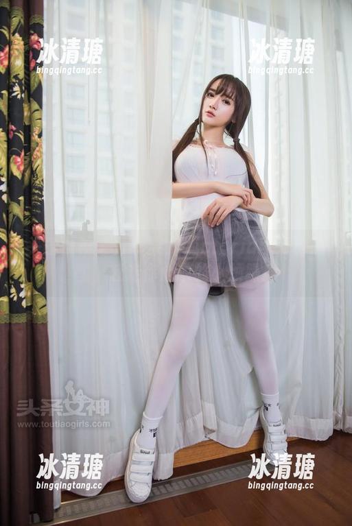 头条女神-果儿Victoria 头条女神 - 分享果儿Victoria可爱的原图,赶走你心中的小烦躁!