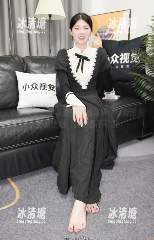小众视觉-小薯条 小众视觉 - 小薯条的学姐演绎:全新图集最新上线,别傻傻不看哦