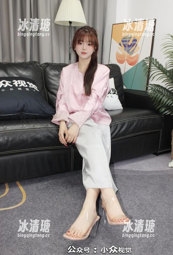 小众视觉 - 修女的日常，珂老师带你逛图库，免下载，不负责任哦