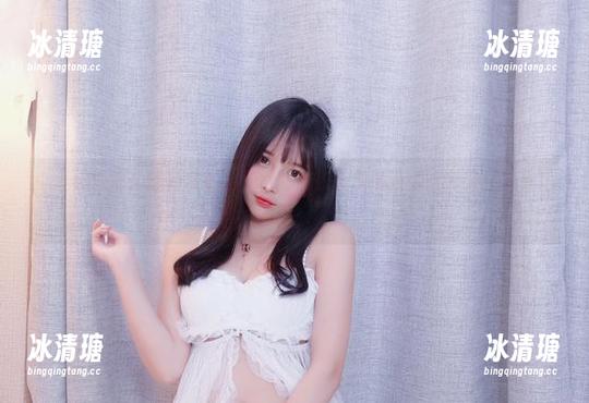 小小奶瓶儿 小小奶瓶儿的最新成就,兔女郎加长版竟然这样玩?分享一下吧!
