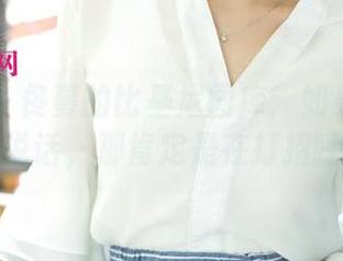 尤果网 – 佟蔓的比基尼图库：如果比基尼会说话，那肯定是在打招呼！