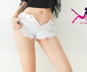 尤果网 – 图集揭晓，晨曦的兔女郎：耳朵虽然长，但我可不傻哦！