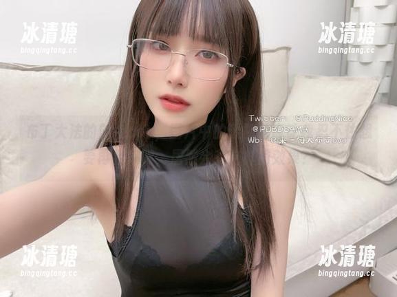 布丁大法 布丁大法的旗袍cos,图片中的透视角度让我忍不住想要再看一眼,居然会有这样的效果?