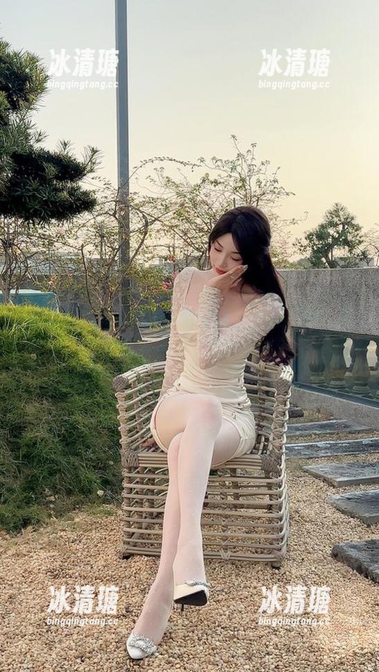 徐莉芝Booty 微密圈 - 徐莉芝Booty的上课时间到,新作品集有什么新花头?