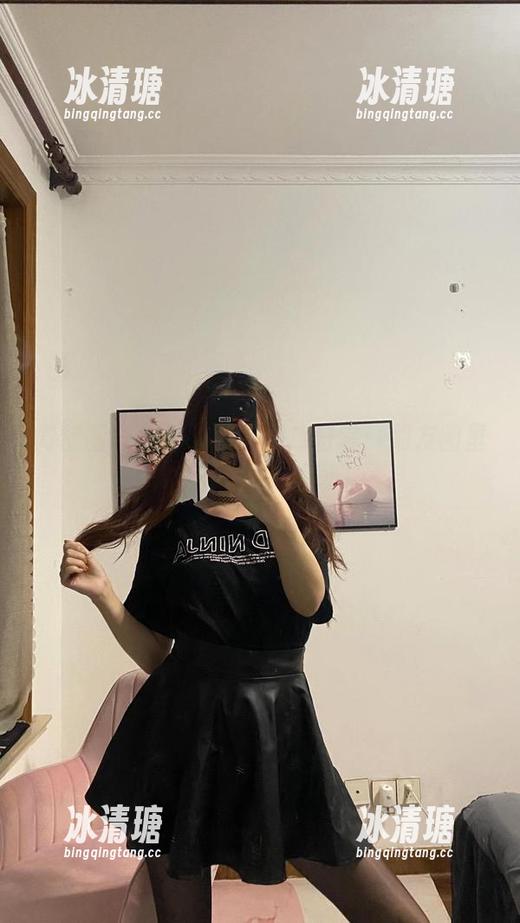 提袜少女 微密圈 - 提袜少女的图库日常:朋友圈里的搞怪小瞬间