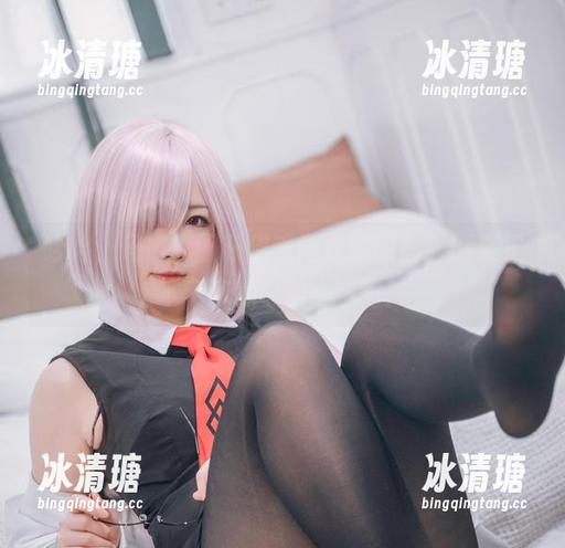 是本末末 哈哈,玛修常服和猫咪内衣的图册,原来是本末末心中的小宇宙!