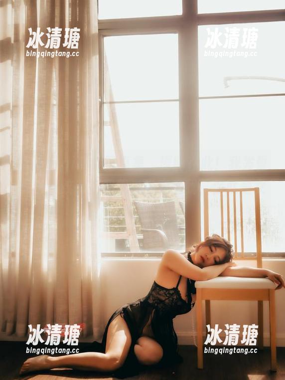 樱晚gigi 樱晚gigi旗袍写真集,原图在此!我发誓每个花纹都在和我讲“穿上我,你就是女神!”