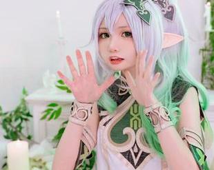 爆机少女喵小吉的轻松午后：精选在那里晃荡着