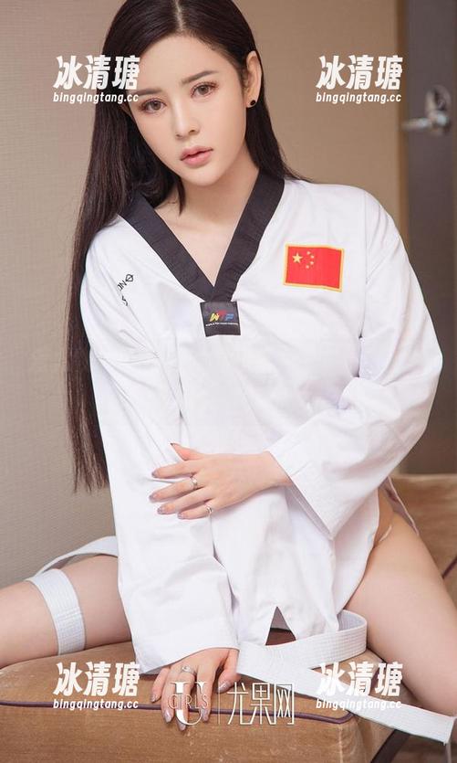 爱尤物-紫欣 爱尤物 - 在紫欣的福利里,我发现了图包里藏着的小秘密