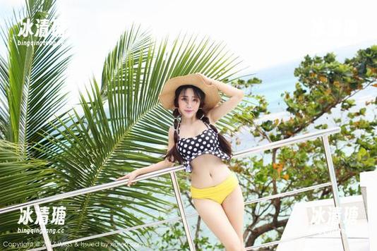 爱蜜社-九尾Ivy 爱蜜社 - 九尾Ivy红裙写真更新,我怎么觉得像是在翻旧账?